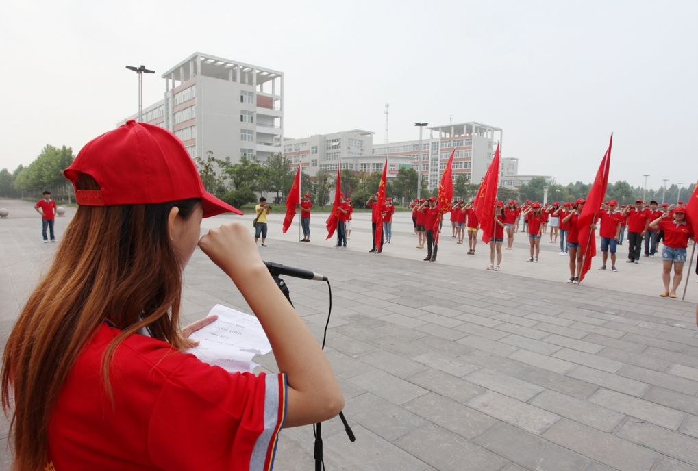 2013年大学生暑期“三下乡”社会实践活动启动